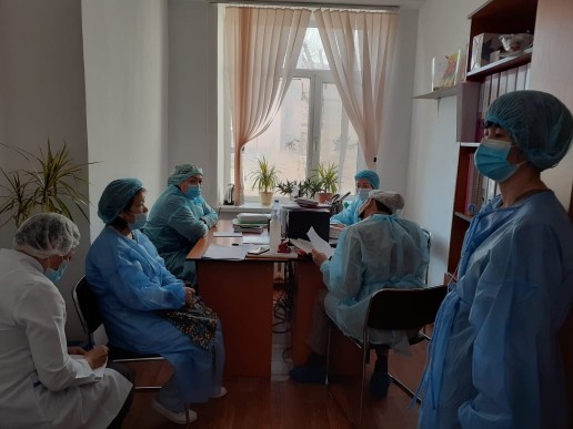 A seminar was held among medical workers of the health care center A seminar was held between specialists of the Atyrau Regional AIDS Center Umarova G. A., Tulemisova Zh.B., Kalbagaeva G.K., Karabekova A.M., Sultanova G.Sh., Kabdelova B.K. and medical wor