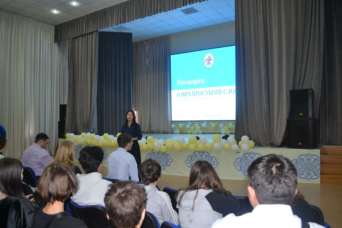 Over 100 Students Took Part in an HIV Prevention Campaign