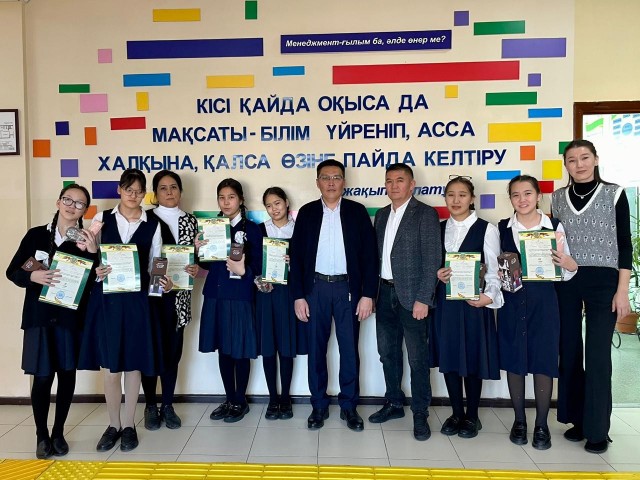 Мүмкіндігі шектеулі балалар арасында АИТВ алдын алу тақырыбындағы сурет байқауы өтті