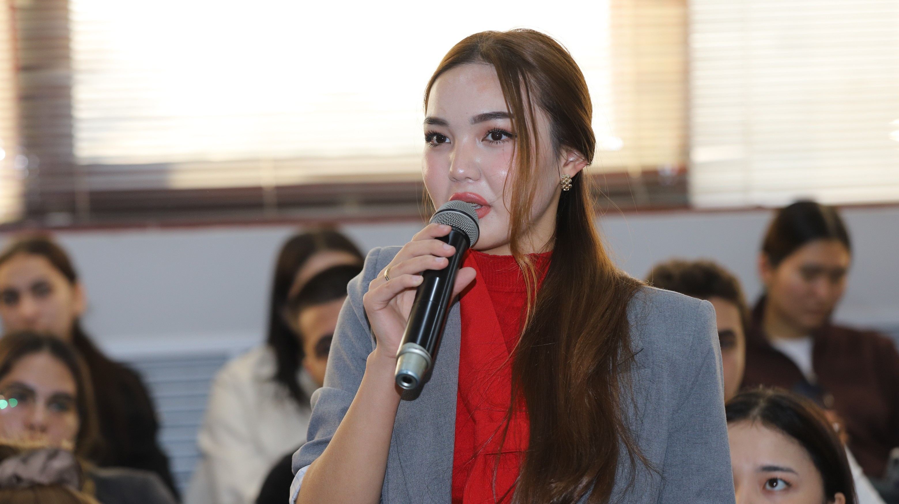 В Туркестане прошла молодежная ВИЧеринка